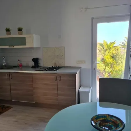 Casita Holger - A48629 * Los Menores